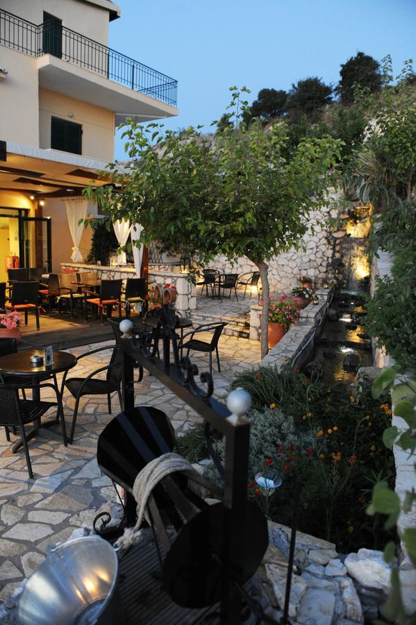 Zephyros Rooms And Apartments Drymon Exterior photo